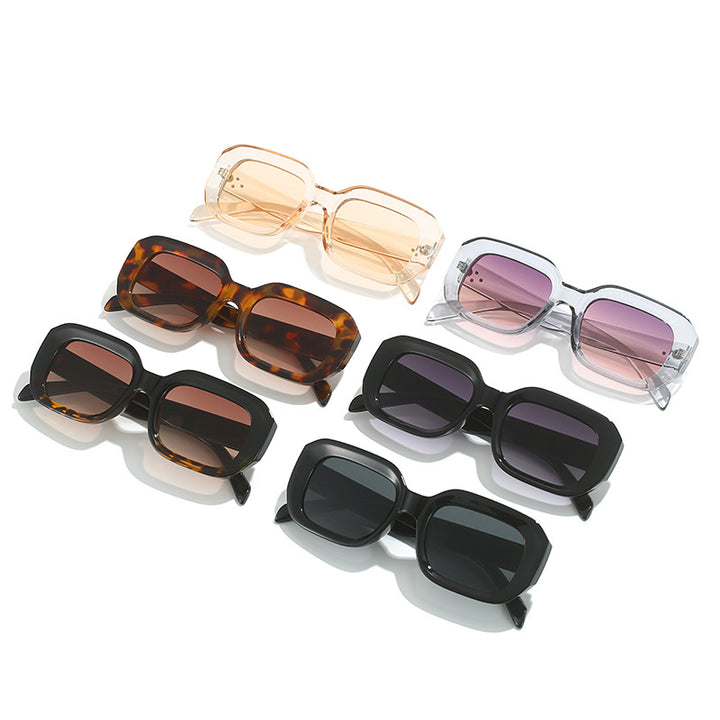 Ladies oversized square sunglasses with trendy design Bowlift