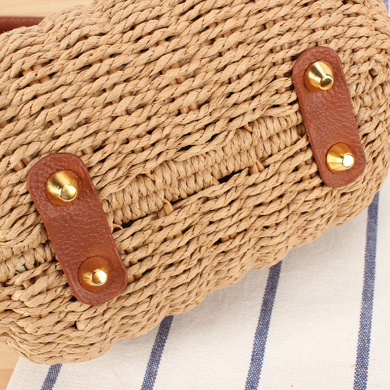 Shoulder bag with decorative fringes Bowlift
