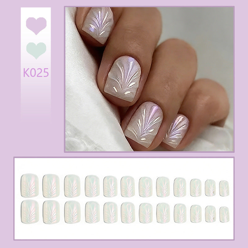 Luxurious nail art with shimmering design Bowlift