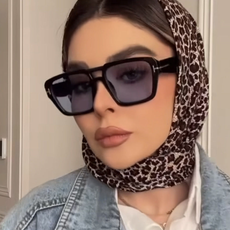 Ladies fashionable square sunglasses Bowlift