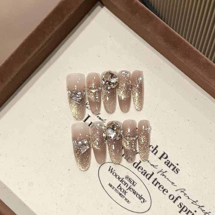Glamorous Press-On Nail Art Set Bowlift