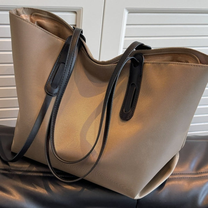 Sleek Minimalist Tote Bag Bowlift