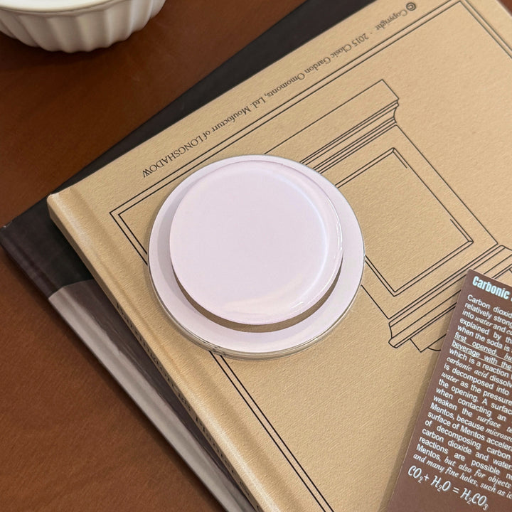 Elegant beef coaster made of high-quality glass Bowlift