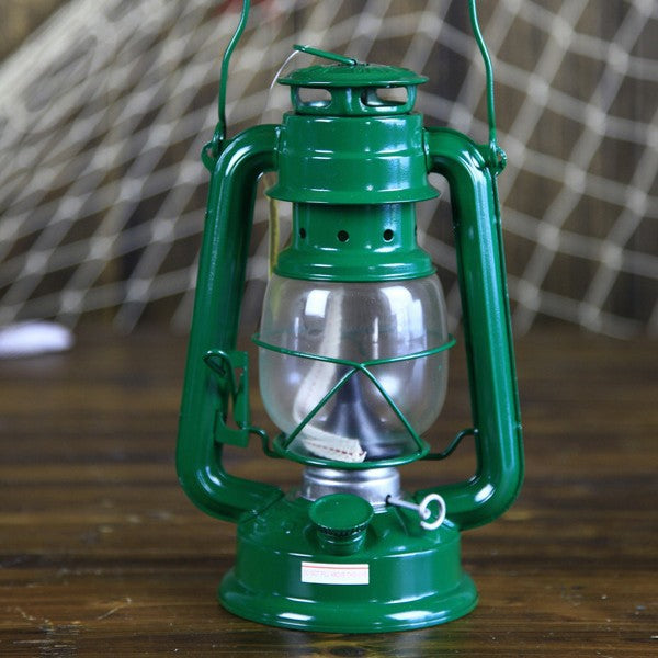 Retro Metal Kerosene Lantern with Clear Glass Globe and Adjustable Wick Decorative Oil Lamp Bowlift