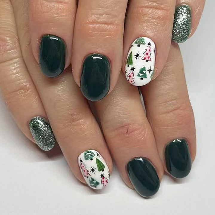 Festive Holiday-Themed Nail Art Bowlift