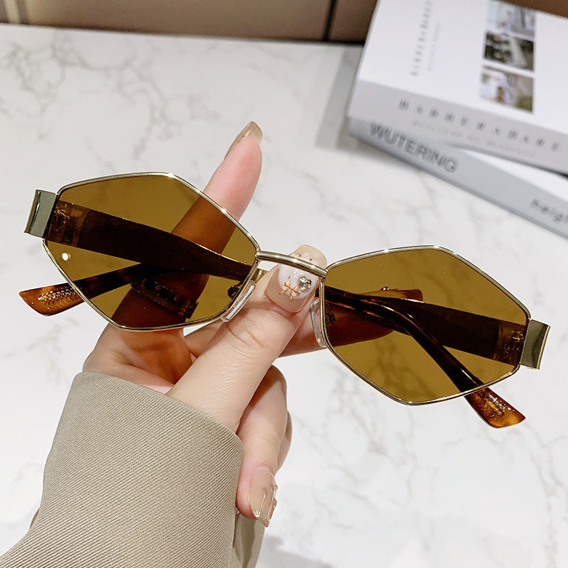 Women's Geometric Cat-Eye Sunglasses Bowlift