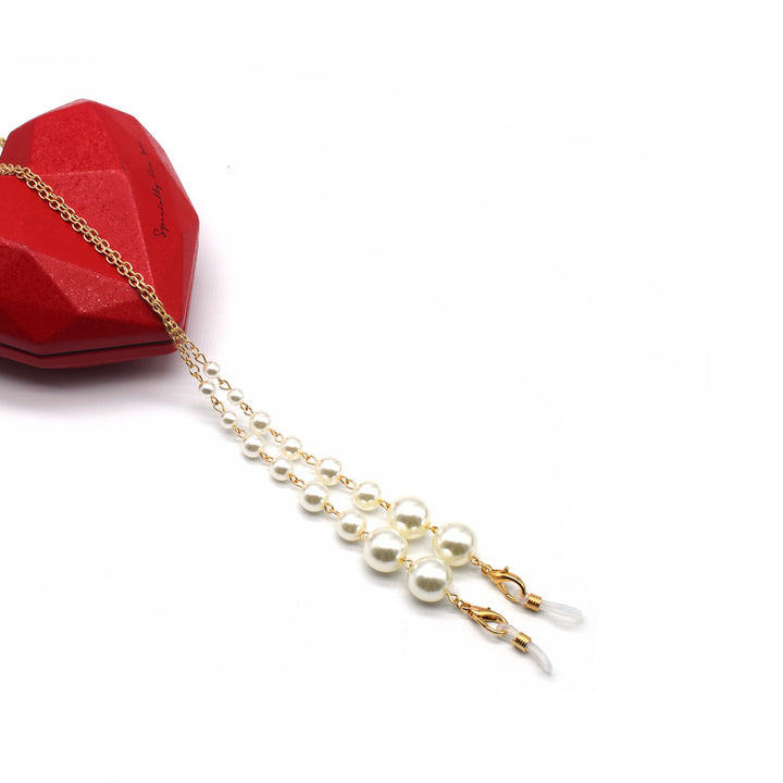 Elegant Pearl and Silver Eyewear Chain Bowlift