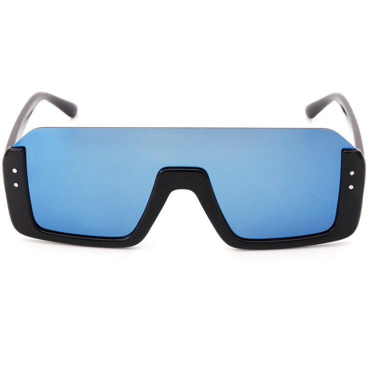 Women's Sporty Shield Sunglasses with Modern Design Bowlift