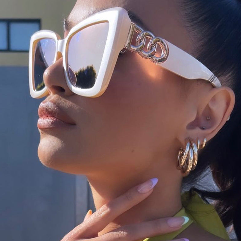 Women's trendy cat-eye sunglasses with sophisticated pattern Bowlift