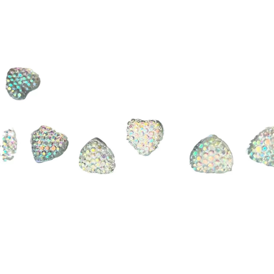 Glittering heart-shaped gemstones Bowlift