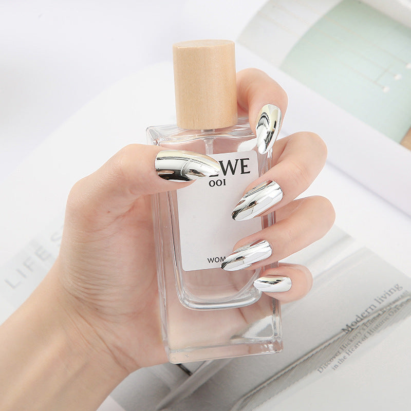 DIY Press-On Nail Set with Premium Finish Bowlift