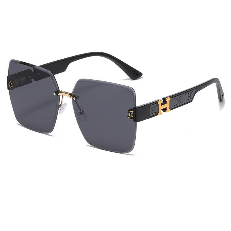 Chic Square Frame Sunglasses