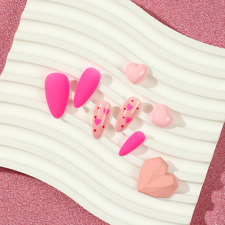 Artificial nail art with heart design Bowlift