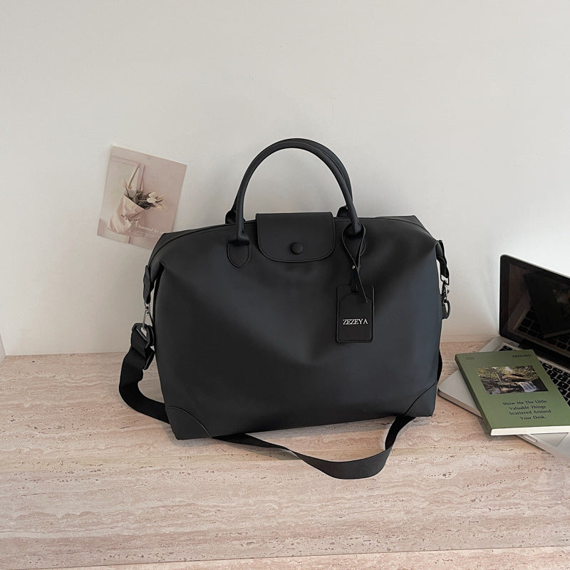 Elegant Travel Bag with Durable Material and Adjustable Shoulder Strap Bowlift