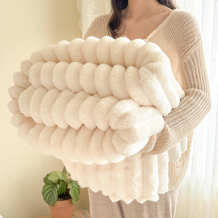 Women's Oversized Snuggle Blanket with Haptic Bowlift