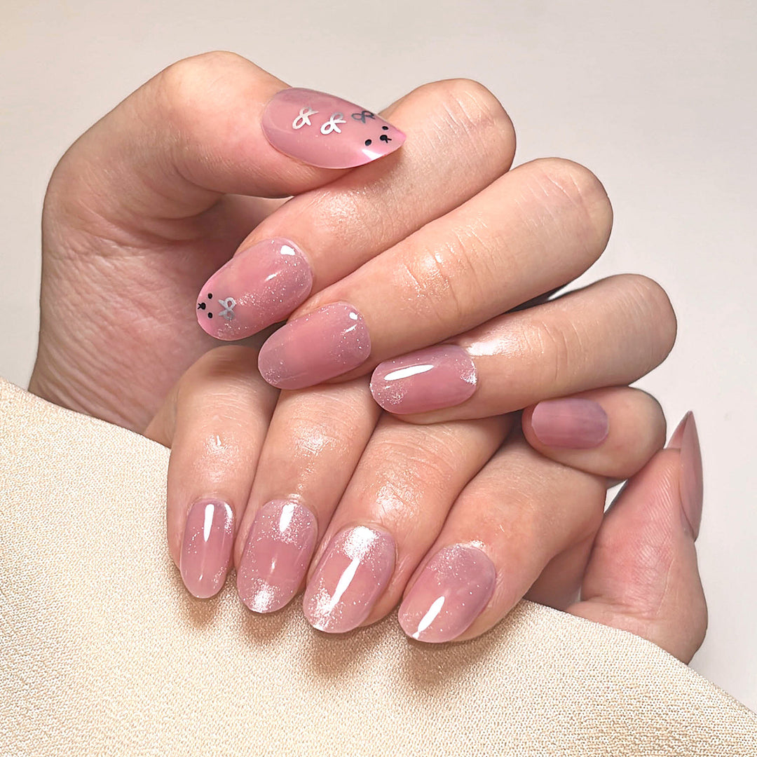 Artificial nail art with playful bunny design Bowlift