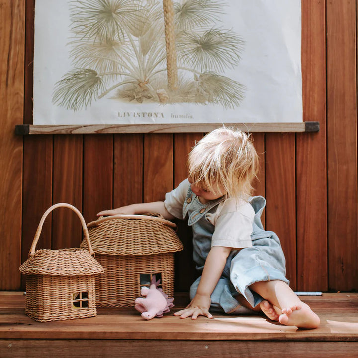 Playful storage basket in house design Bowlift