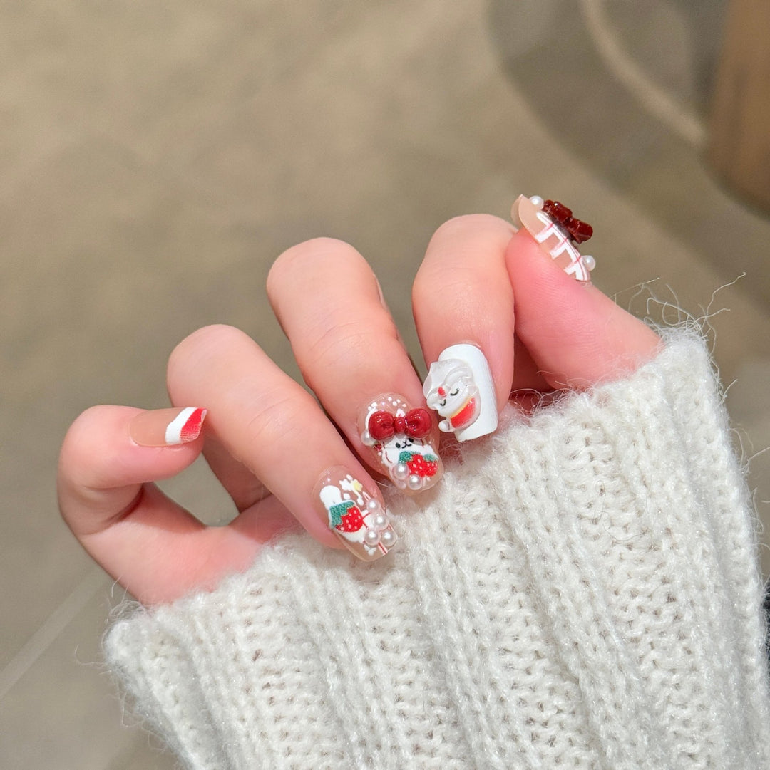 Elegant Foil and Floral Press-On Nail Set Bowlift