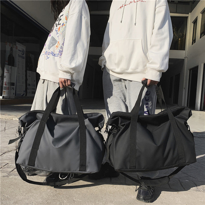 Waterproof and durable travel and sports bag Bowlift