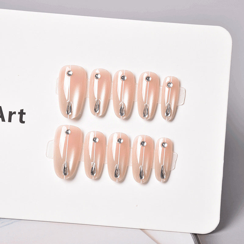 Glamorous Heart-Themed Press-On Nail Set Bowlift