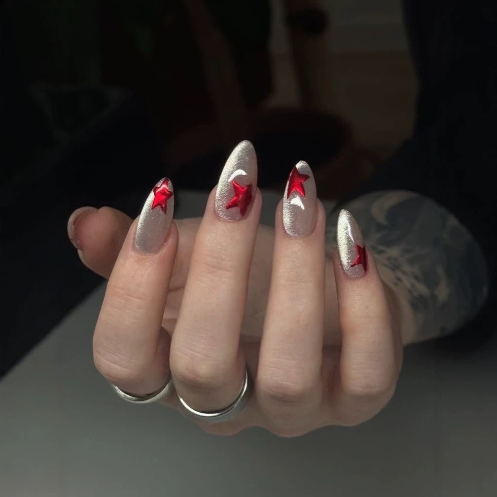 Artistic Press-On Nails with Star Accents Bowlift