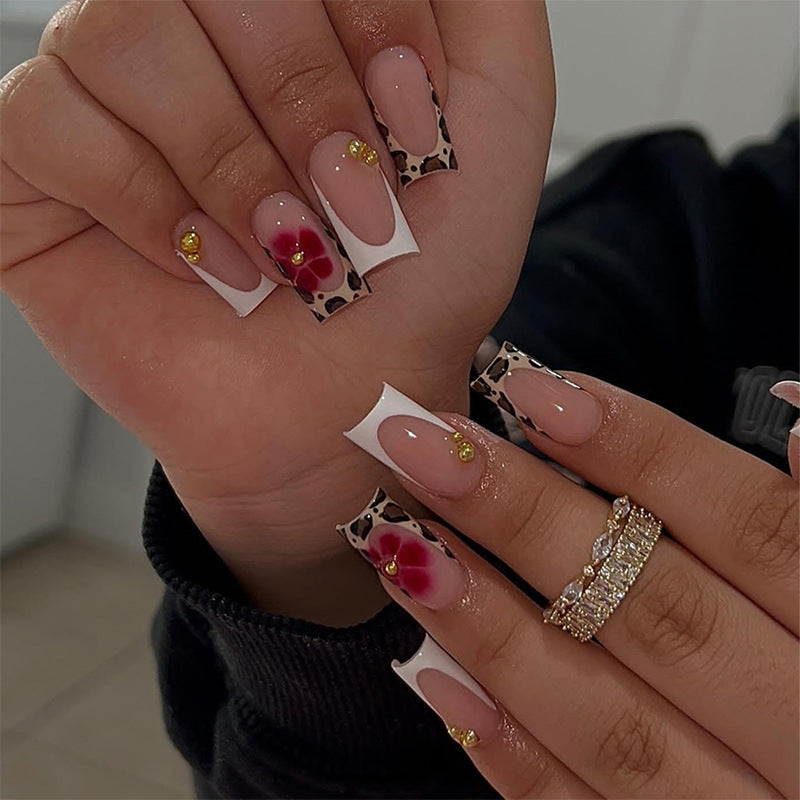 Decorative Flower Press-On Nail Set Bowlift