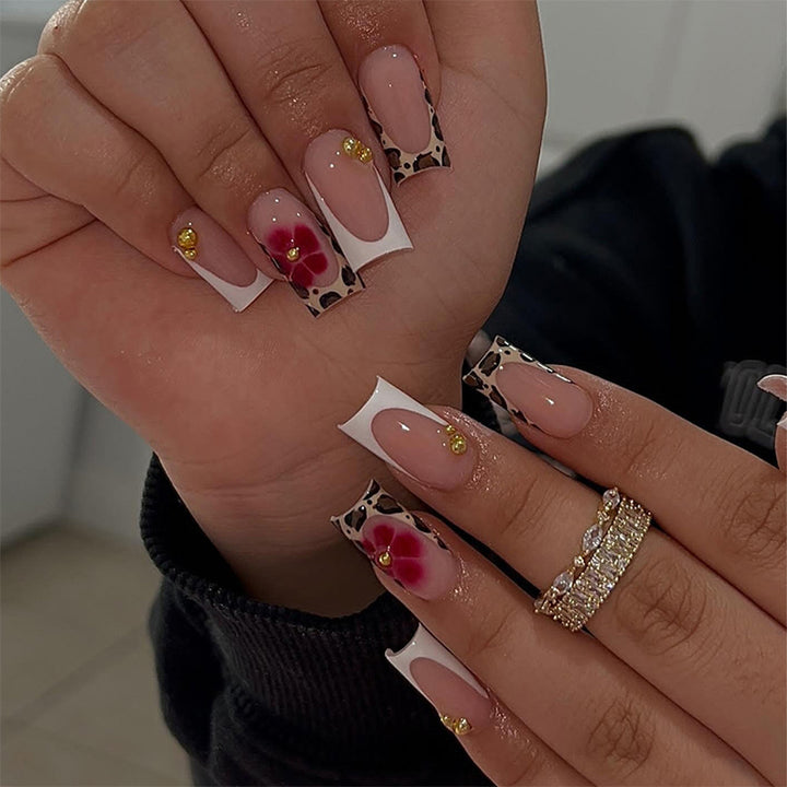 Decorative Flower Press-On Nail Set Bowlift