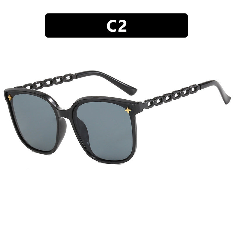 Ladies fashionable sunglasses with stylish chain accents Bowlift