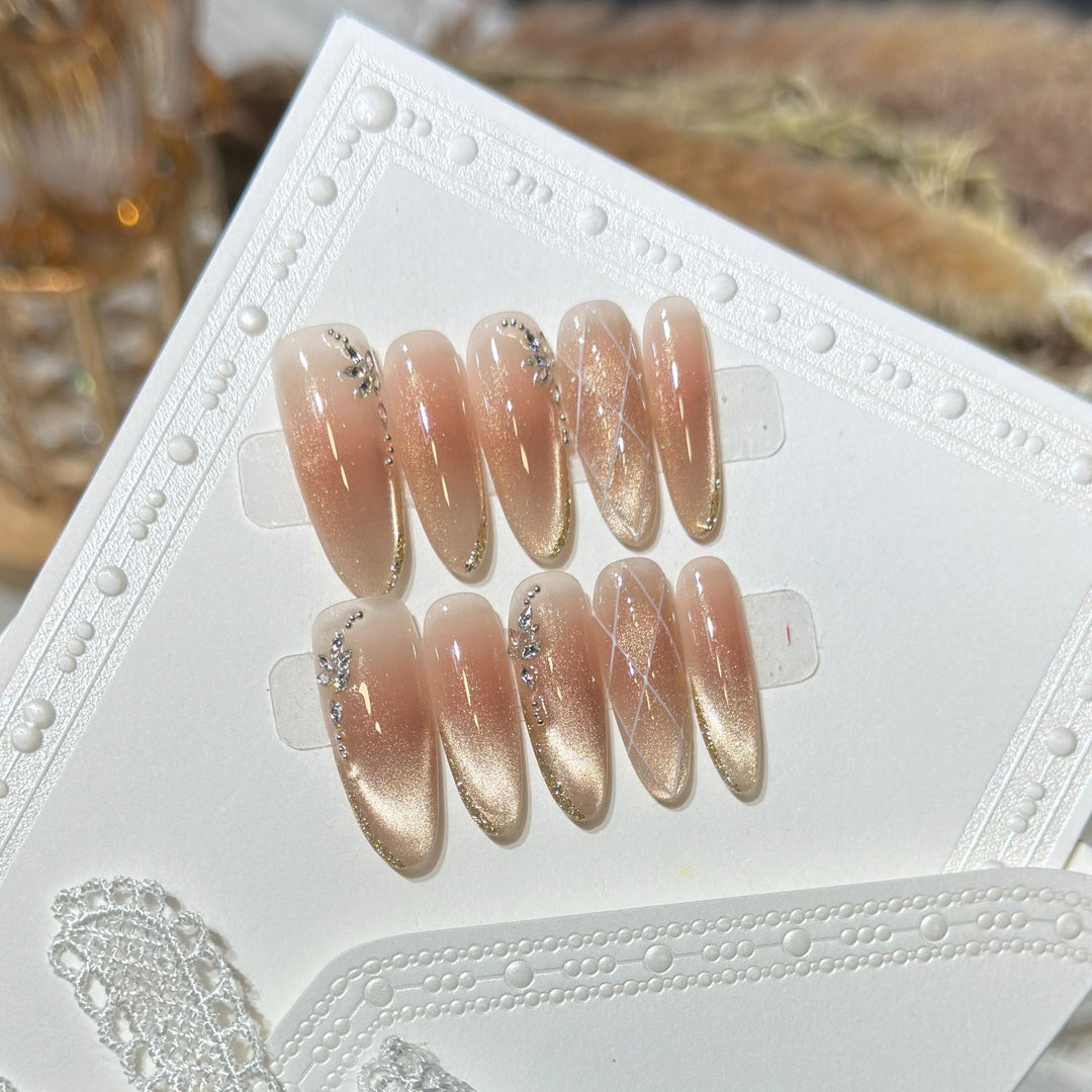 Glamorous Stiletto Press-On Nail Set with Rhinestone Accents Bowlift