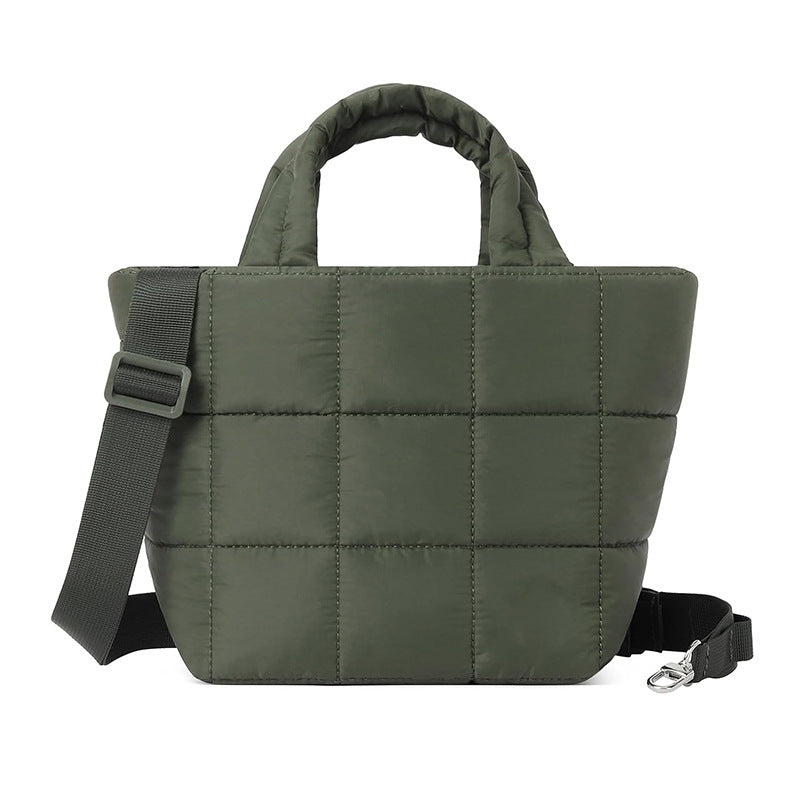 Fashionable quilted handbag Bowlift