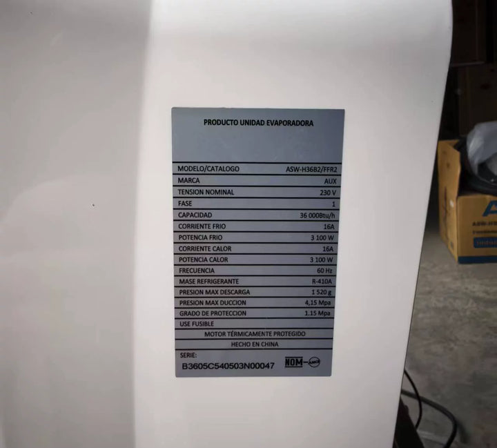 Unisex One Size ductless Mini-Split Heat Pump Wall Unit with DC Inverter and ultra-quiet Operation Bowlift