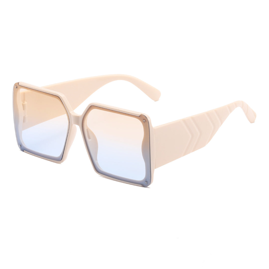 Women oversized sunglasses in trendy leopard print Bowlift