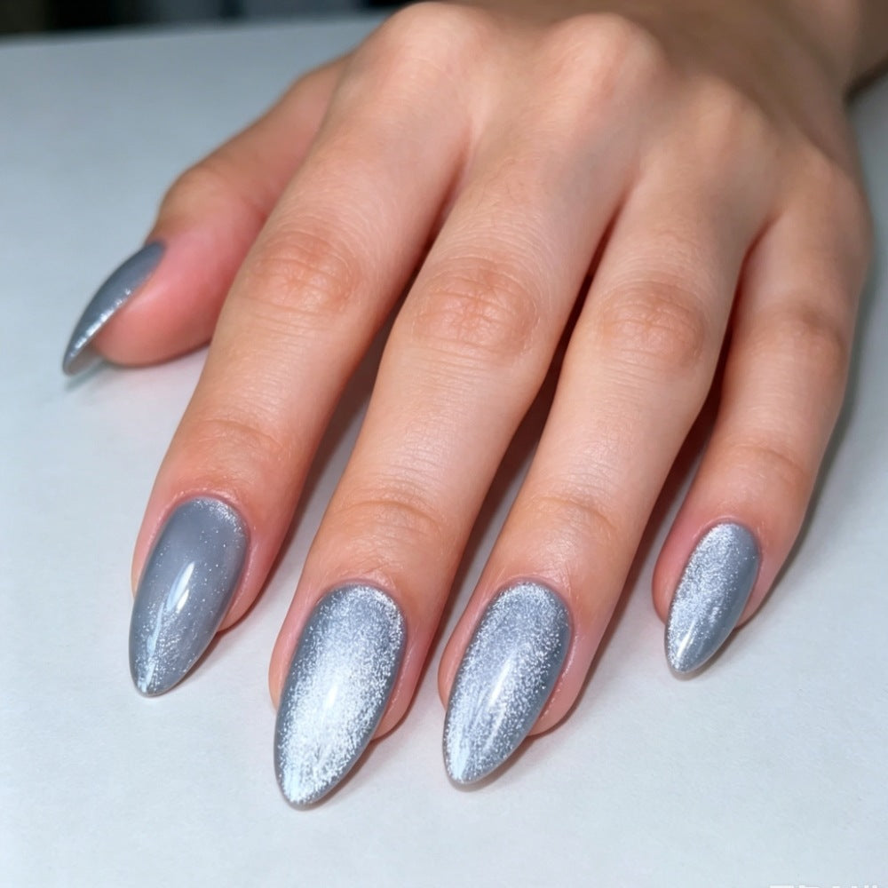Artificial nails with metallic and glittery finish Bowlift