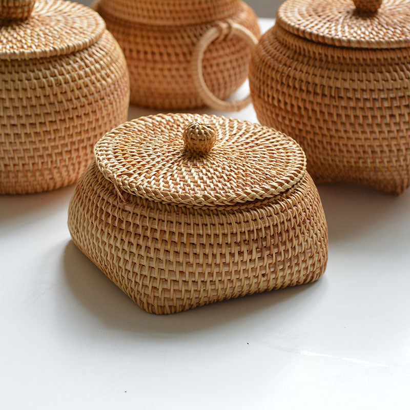 Women's unique and handcrafted storage bag Bowlift
