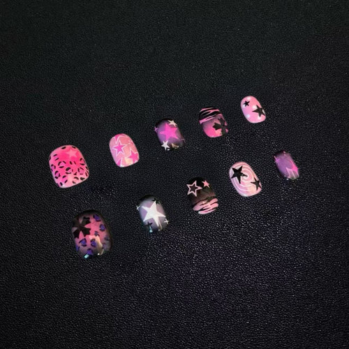 Stylish Star Printed Press-On Nail Art Set Bowlift