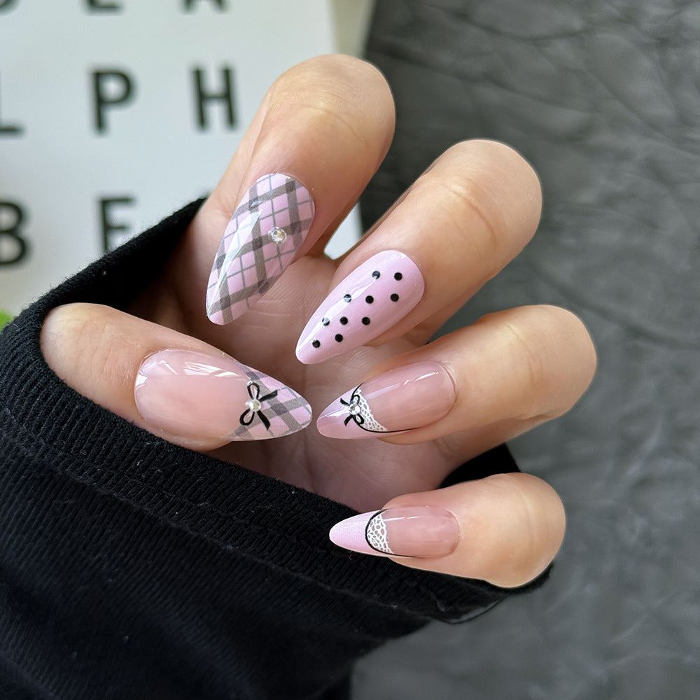 Elegant Vintage-Inspired Press-On Nail Set Bowlift