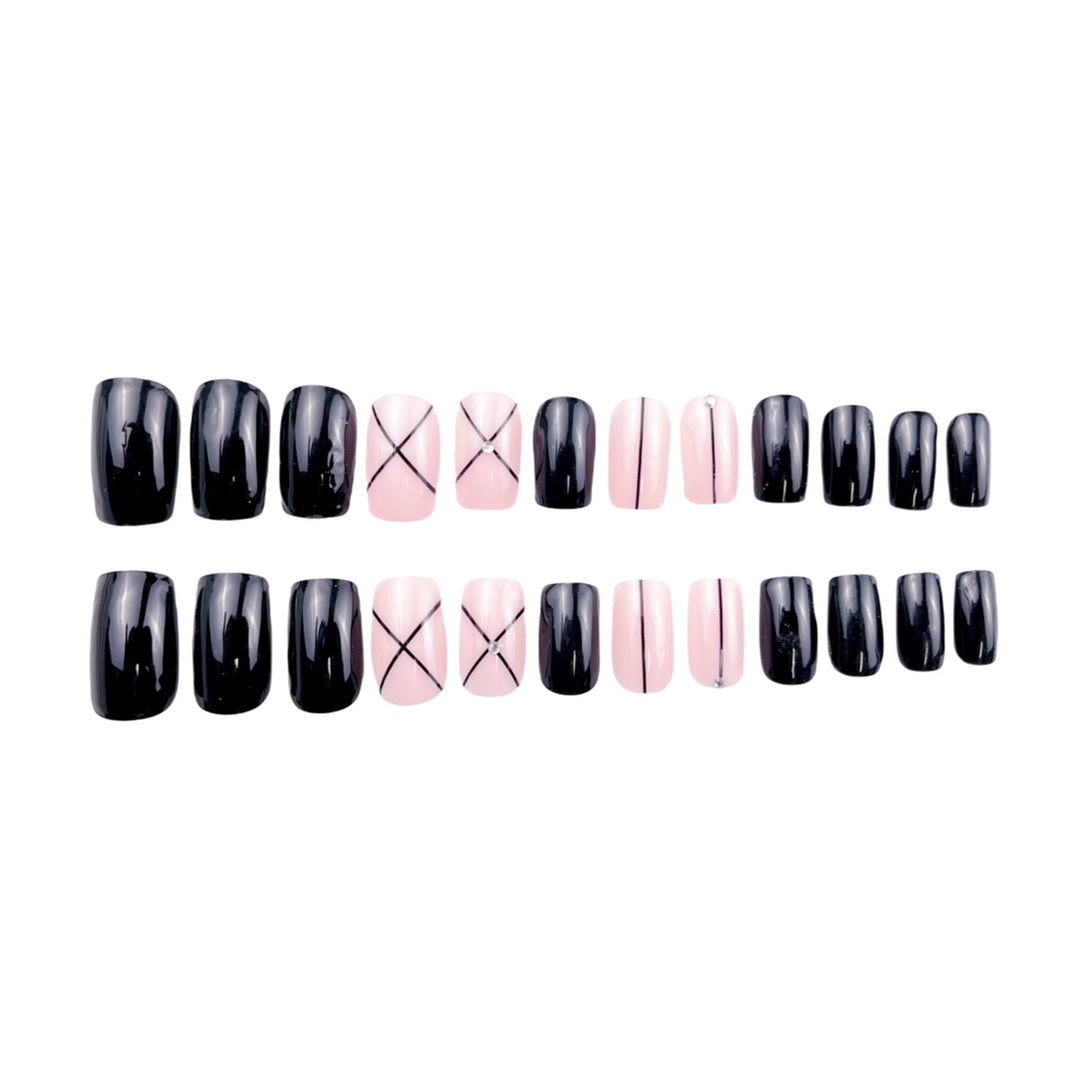 Stylish Geometric Pattern Nail Art Bowlift