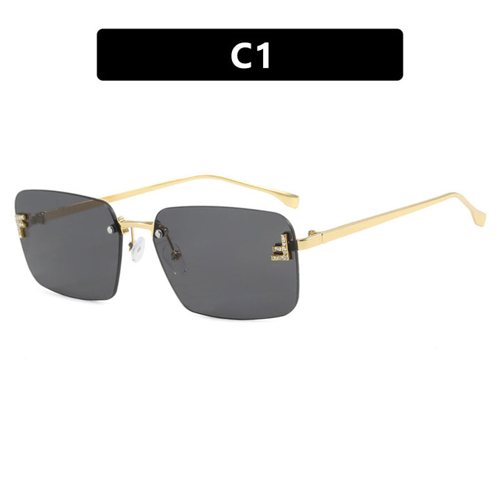 Ladies square sunglasses with elegant golden frame and stylish lenses Bowlift