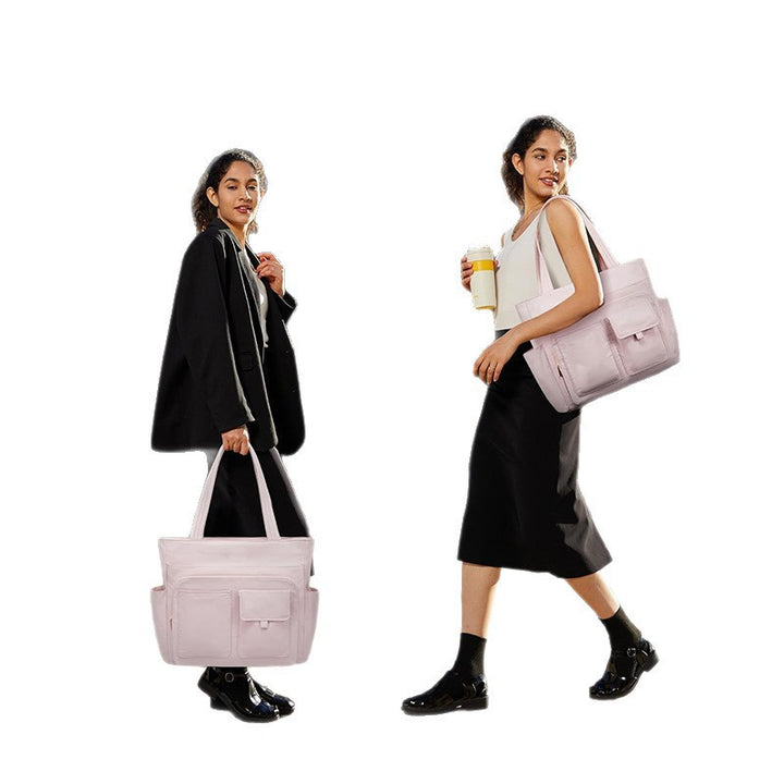 Practical carry bag with numerous compartments Bowlift