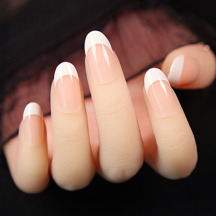 High-quality artificial nails in classic French Tip design Bowlift