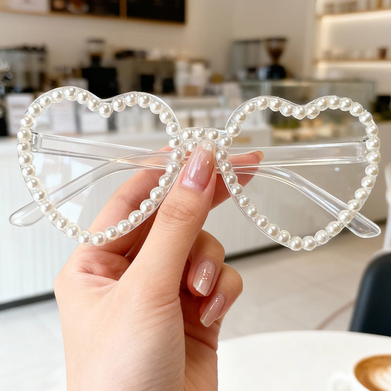 Heart-Shaped Pearl-Accent Sunglasses Bowlift