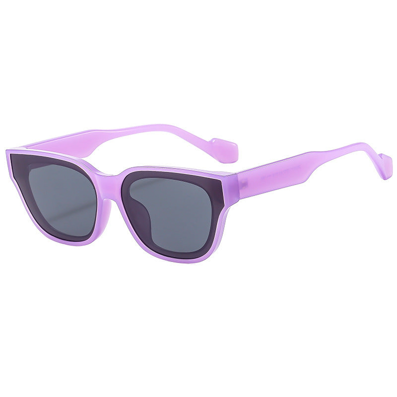 Ladies trendy Cat-Eye sunglasses in striking design Bowlift