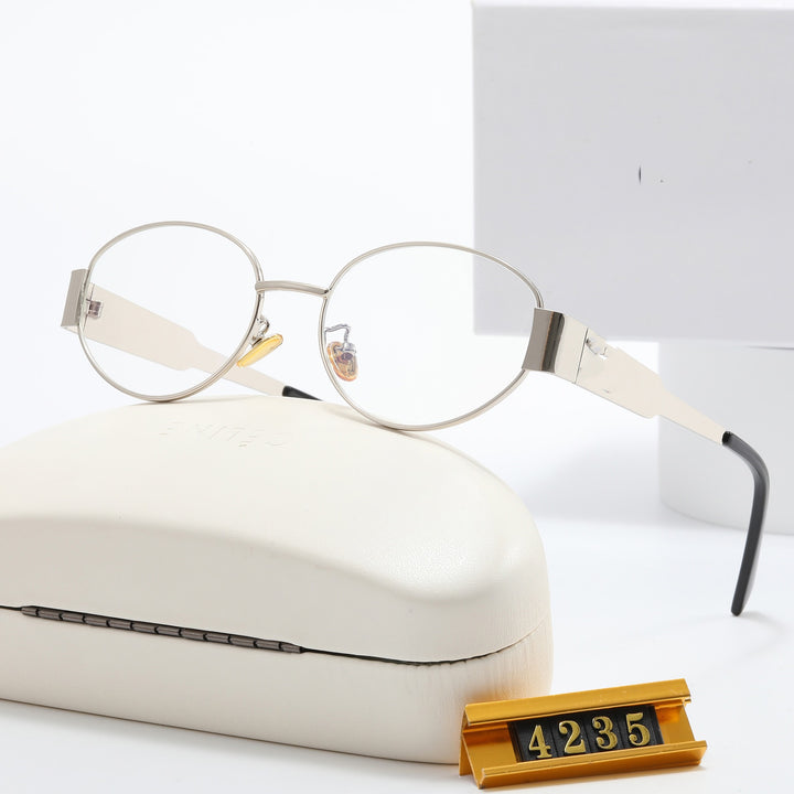 Ladies Elegant Designer Sunglasses with Filigree Frame and UV Protection Bowlift
