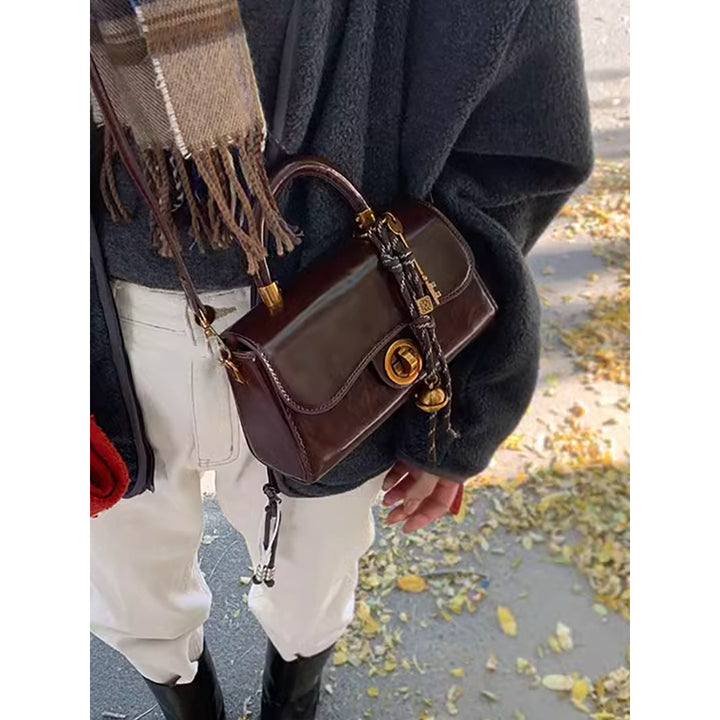 Elegant Structured Satchel Bowlift
