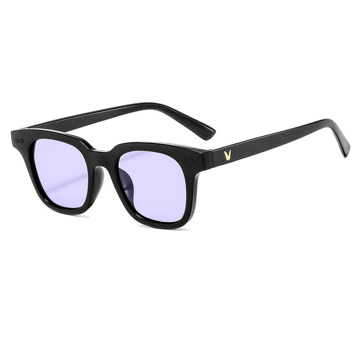 Women's Fashion Sunglasses in Modern Design Bowlift