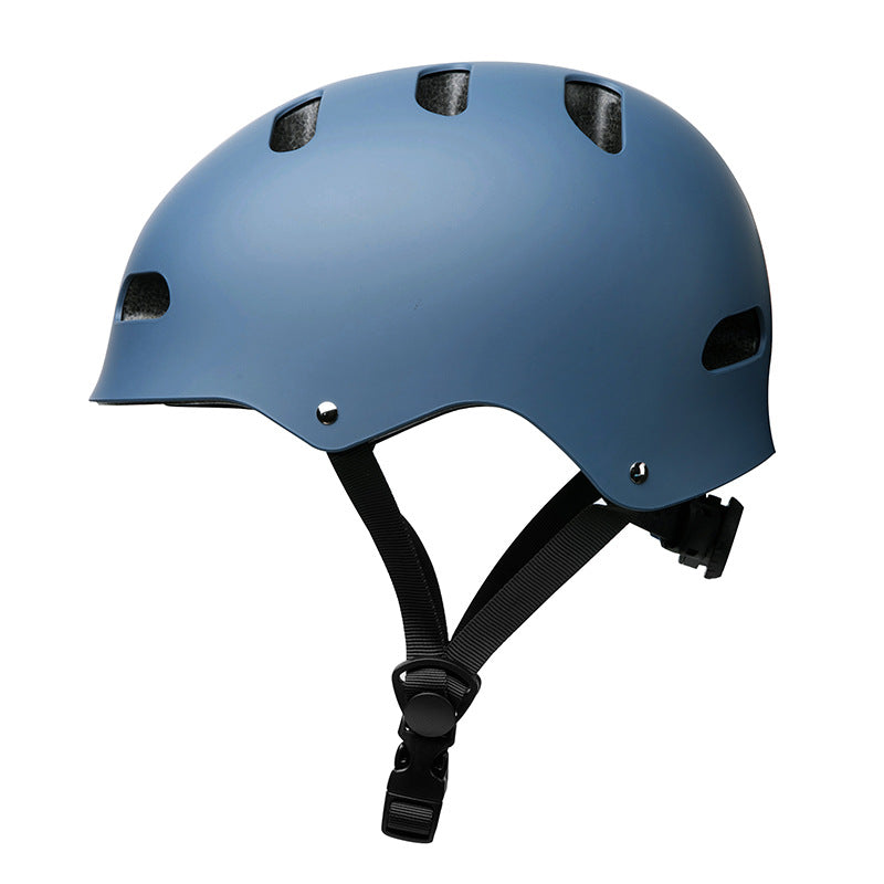 Skate helmet with outstanding comfort and safety Bowlift