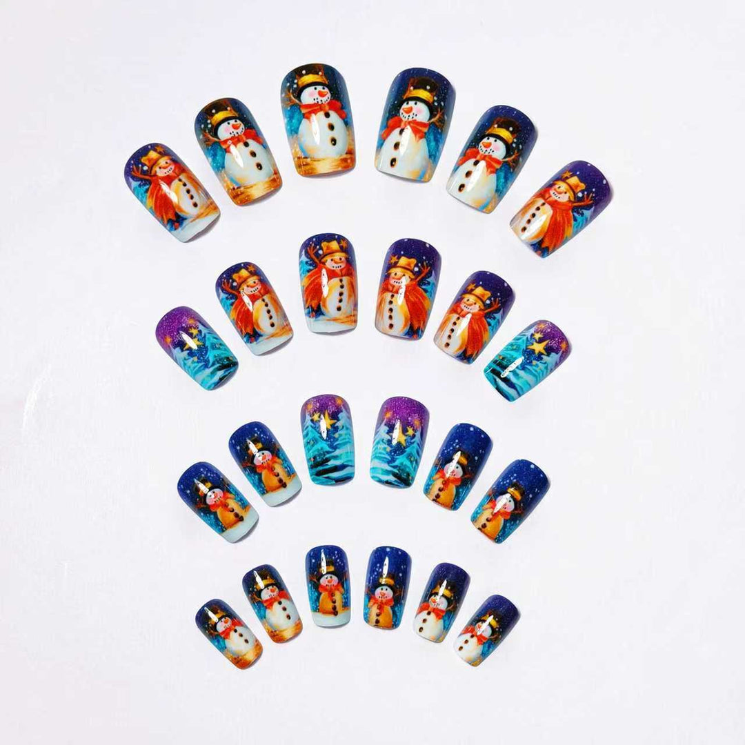 Artificial nails with cheerful snowman design Bowlift