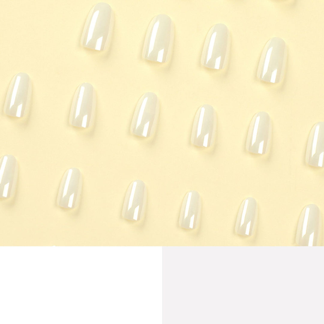 Luxus Acrylic Nails with Metallic Shine Bowlift