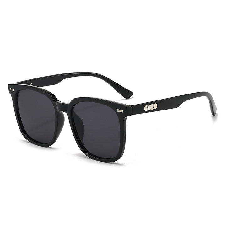 Vintage-Inspired Square Sunglasses