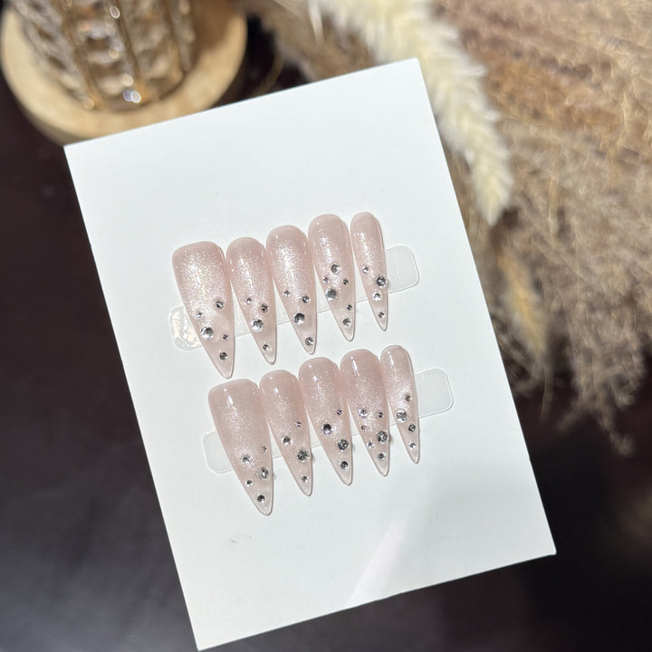 Elegant Rhinestone-Embellished Stiletto Press-On Nails Bowlift